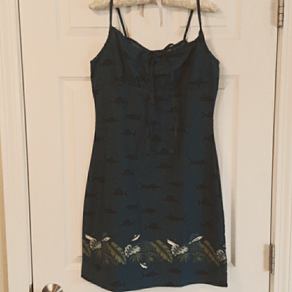 Coconut Pier women's dress.  Size M.  NWOT.